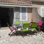 別荘 Pavillon 5 Pers Avec Piscine, Parking Et Jardin A - Fr-1-781-74
