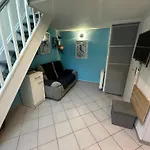 Pavillon 5 Pers Avec Piscine, Parking Et Jardin A - Fr-1-781-74 別荘 *
