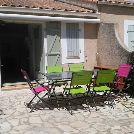 Holiday home Pavillon 5 Pers Avec Piscine, Parking Et Jardin A - Fr-1-781-74