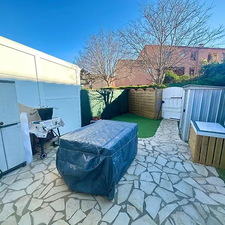 Pavillon 5 Pers Avec Piscine, Parking Et Jardin A - Fr-1-781-74 別荘