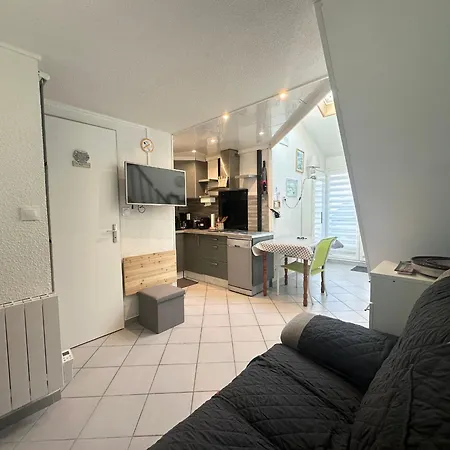 Pavillon 5 Pers Avec Piscine, Parking Et Jardin A - Fr-1-781-74 بيت للعطل *